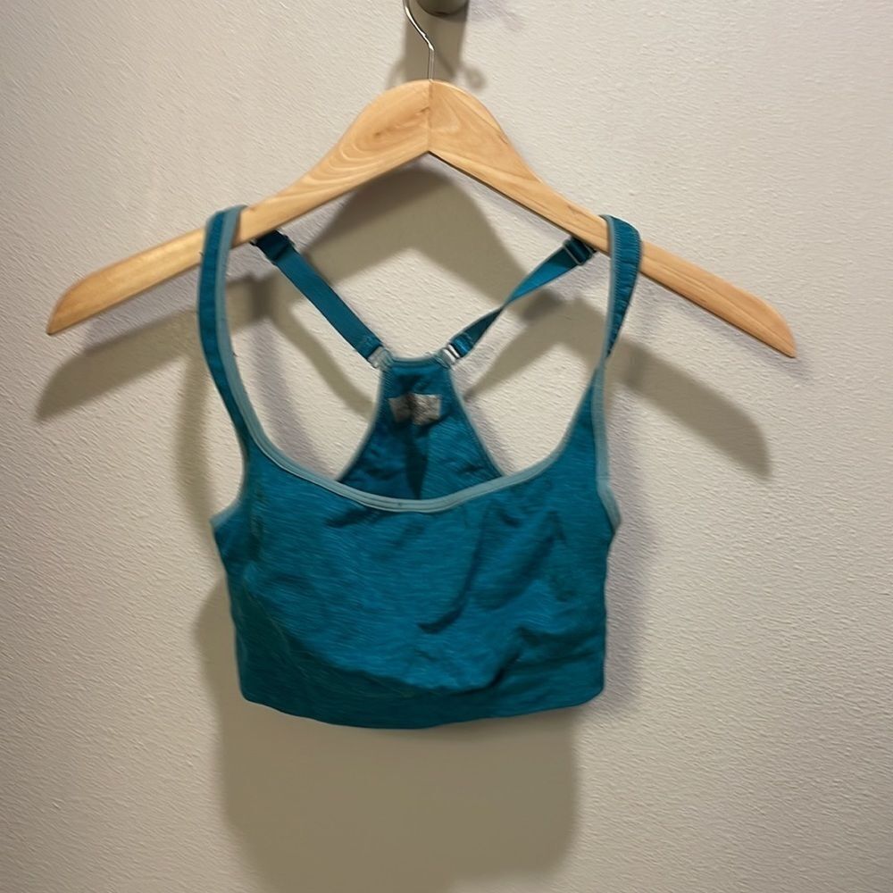 ATHLETA woman’s seamless aqua sports bra - Picture 2 of 7